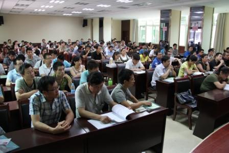 专业技术人员工作